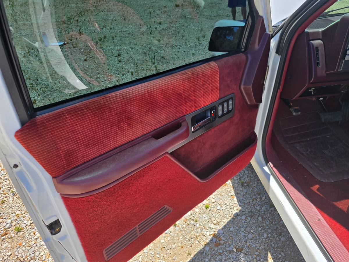 Chevrolet-454-ss-c1500-1993-15
