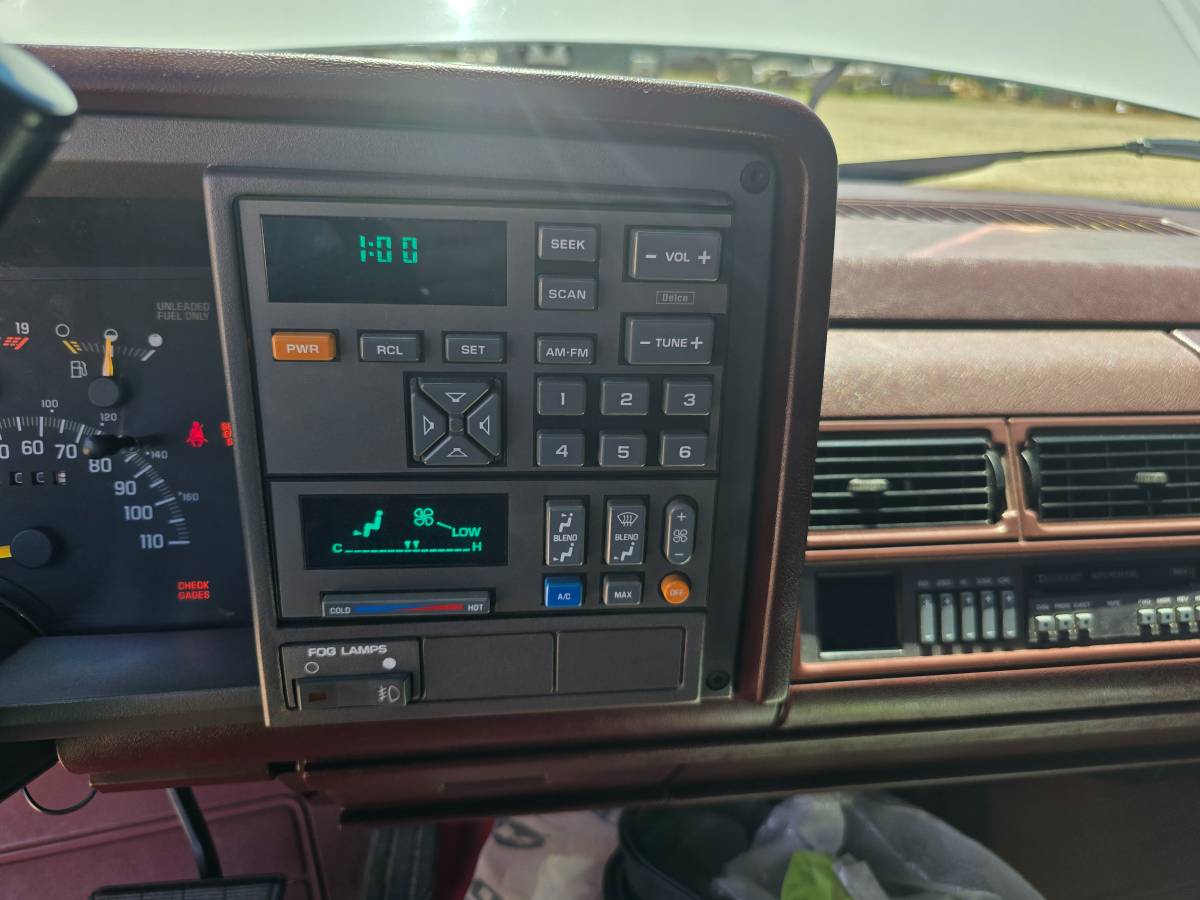 Chevrolet-454-ss-c1500-1993-17
