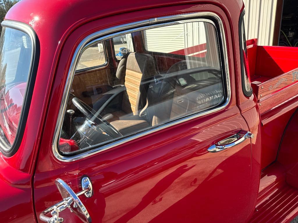 Chevrolet-5-Window-Resto-Mod-frame-off-high-end-build-1955-5-window-18
