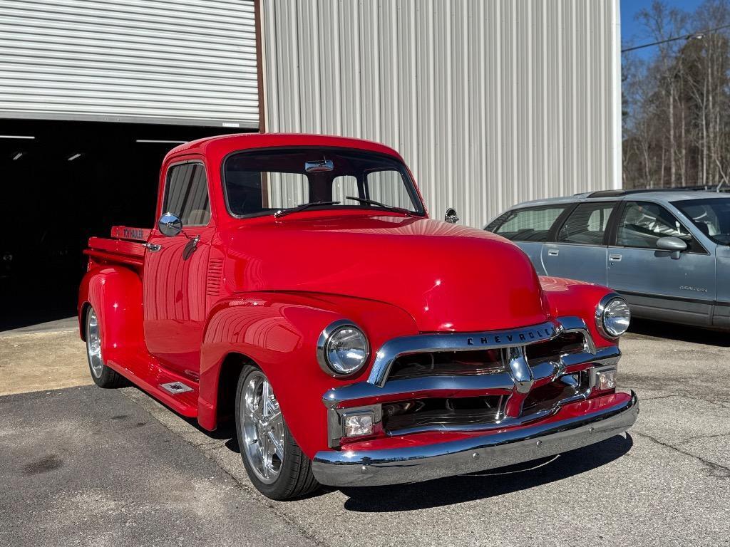Chevrolet-5-Window-Resto-Mod-frame-off-high-end-build-1955-5-window-2