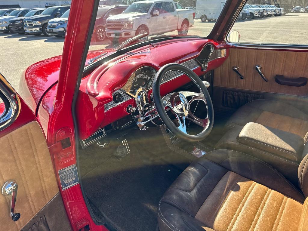 Chevrolet-5-Window-Resto-Mod-frame-off-high-end-build-1955-5-window-33