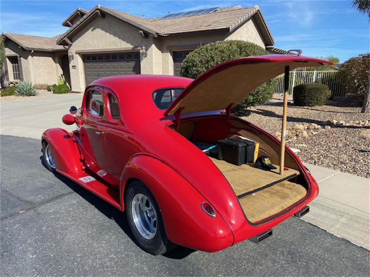 Chevrolet-5-window-coupe-1938-Red-TanRed-2