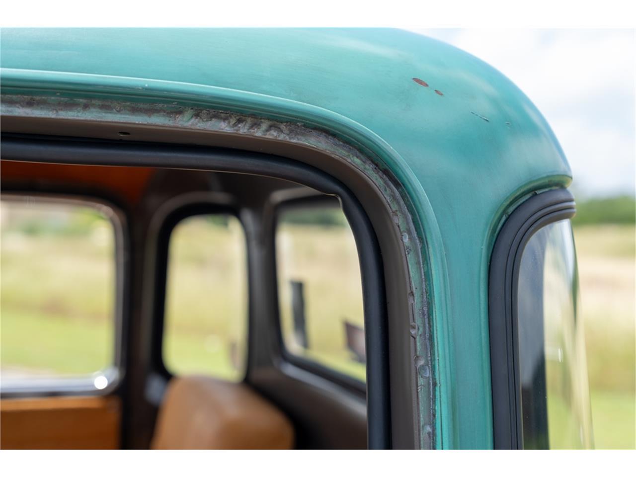 Chevrolet-5-window-pickup-1947-Blue-Patina-Tan-Buffalo-Hide-4