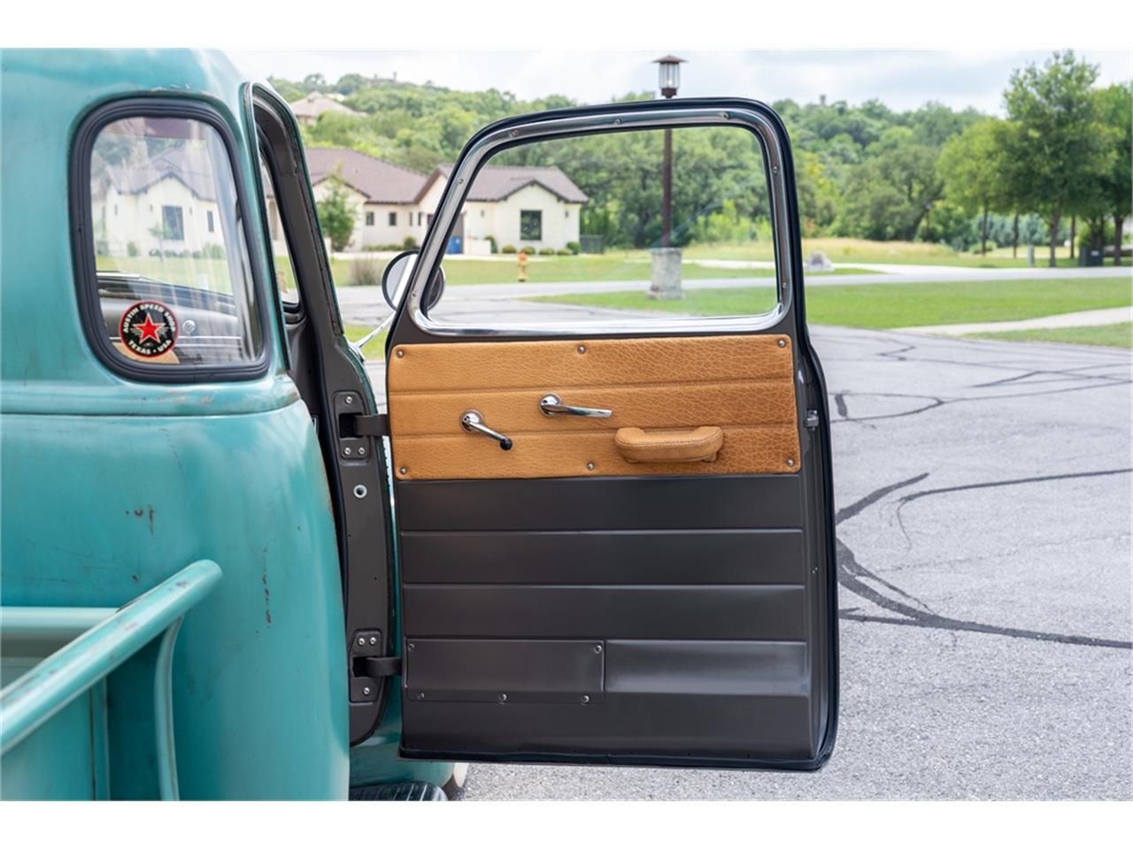Chevrolet-5-window-pickup-1947-Blue-Patina-Tan-Buffalo-Hide-84
