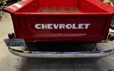 Chevrolet-5-window-pickup-1949-Red-Tan-1