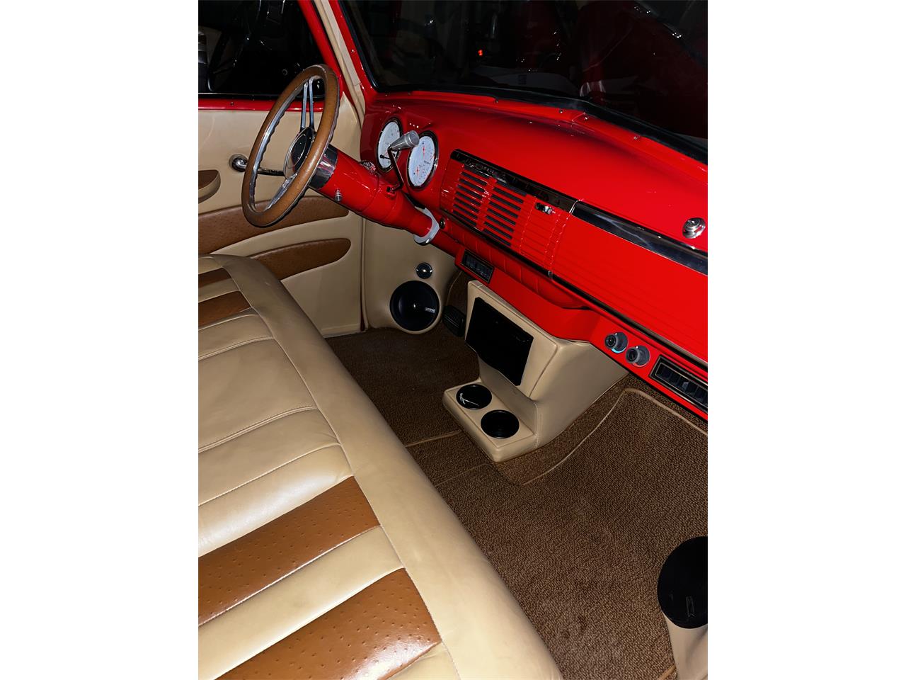 Chevrolet-5-window-pickup-1949-Red-Tan-13