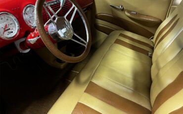 Chevrolet-5-window-pickup-1949-Red-Tan-6