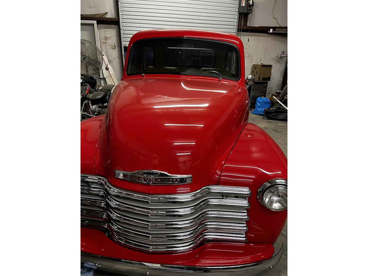 Chevrolet-5-window-pickup-1949-Red-Tan-9