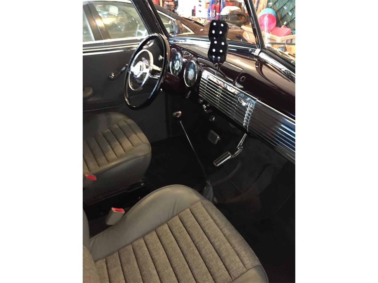 Chevrolet-5-window-pickup-1950-Black-Cherry-Metalic-GreyBlack-Cherry-8