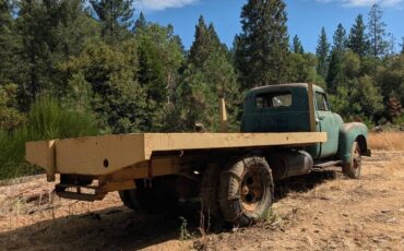 Chevrolet-6400-1953-green-22