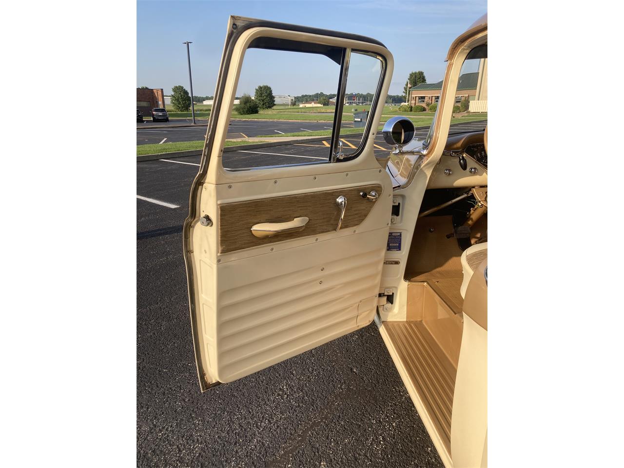 Chevrolet-Apache-1958-Ann.-GoldSand-Beige-Sand-Beige-13