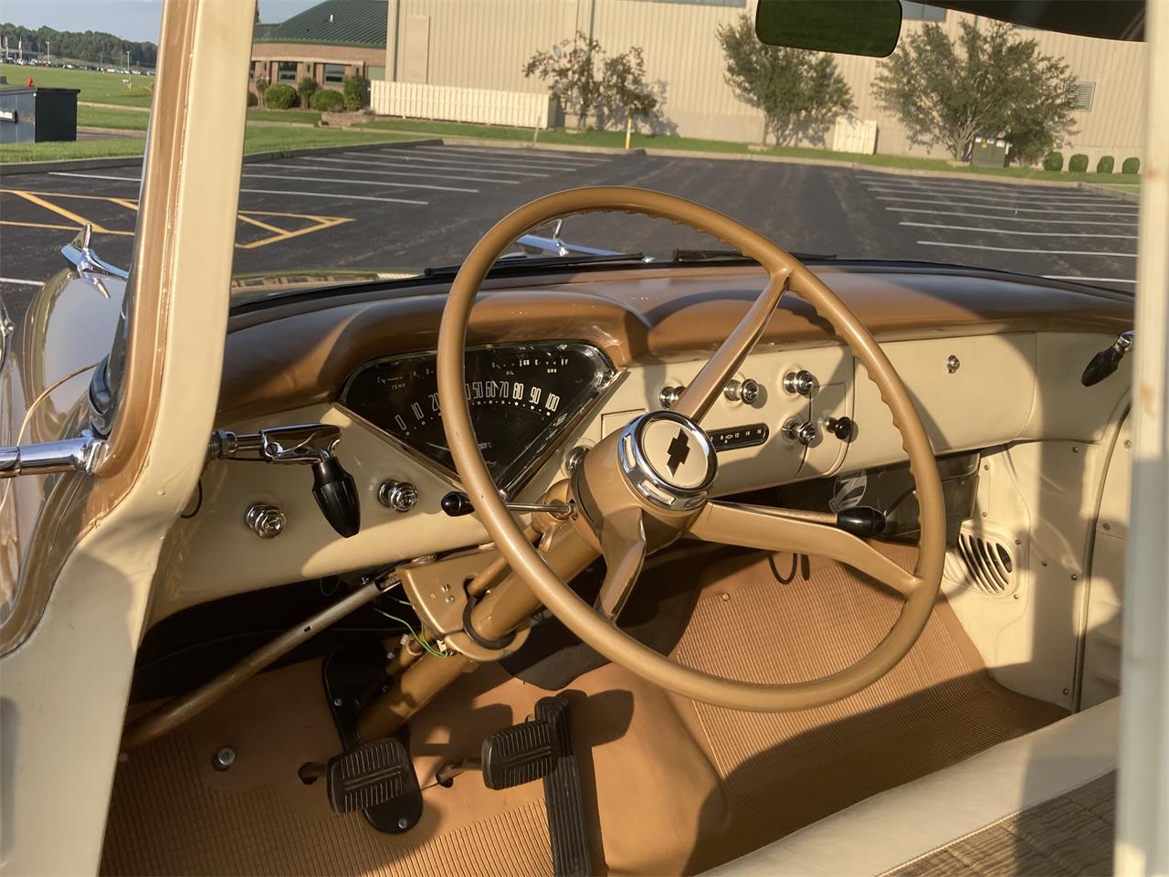 Chevrolet-Apache-1958-Ann.-GoldSand-Beige-Sand-Beige-16