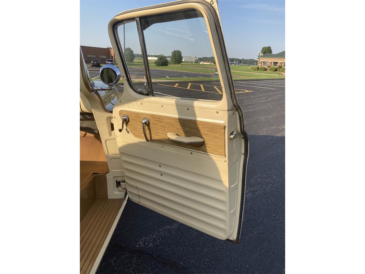 Chevrolet-Apache-1958-Ann.-GoldSand-Beige-Sand-Beige-23