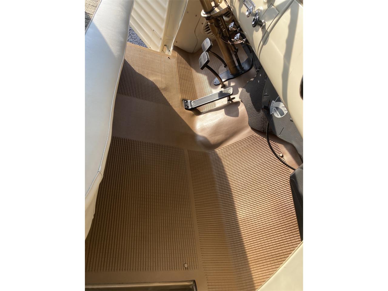 Chevrolet-Apache-1958-Ann.-GoldSand-Beige-Sand-Beige-27