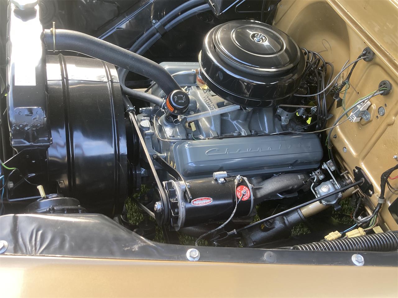 Chevrolet-Apache-1958-Ann.-GoldSand-Beige-Sand-Beige-44