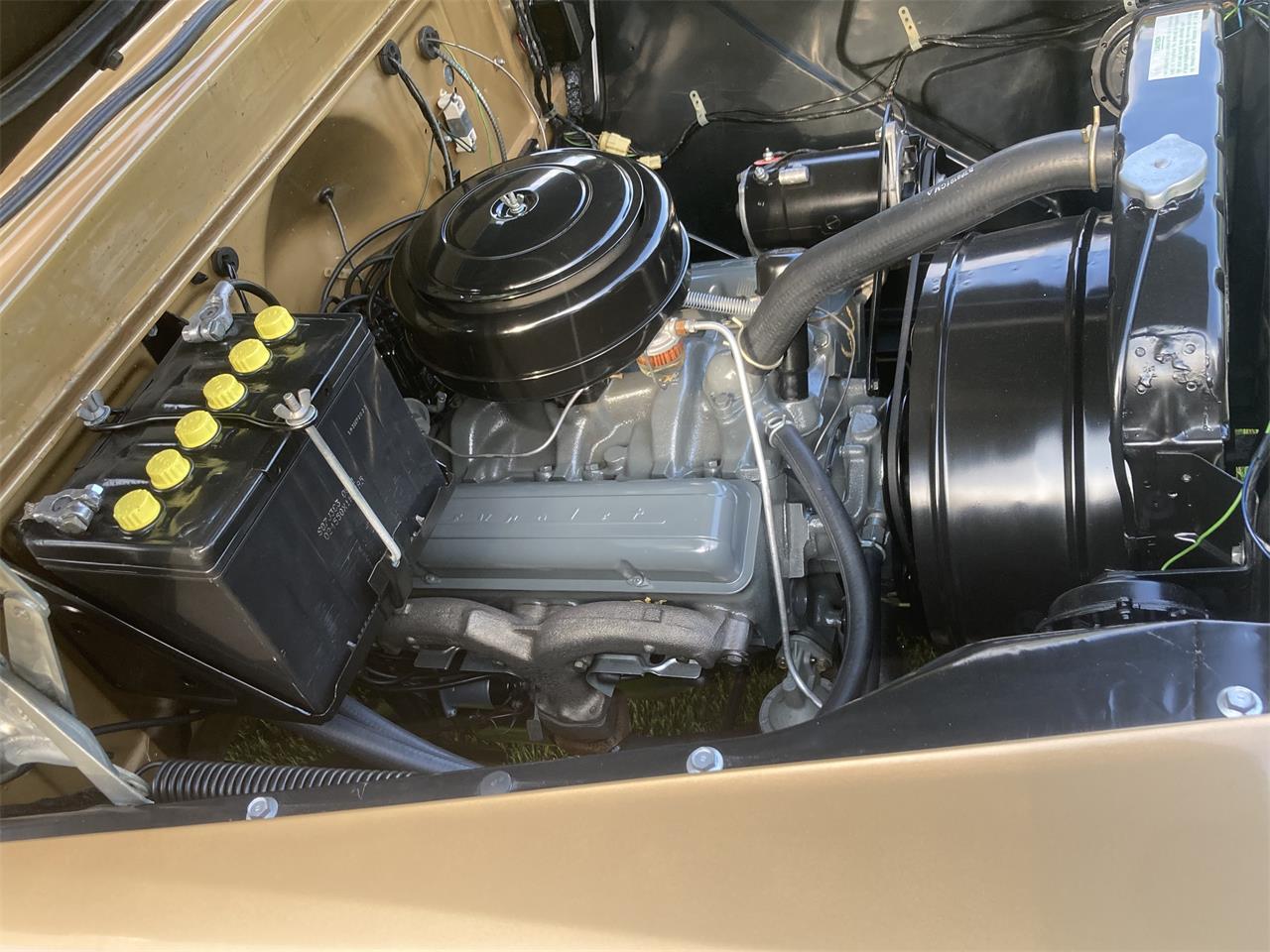 Chevrolet-Apache-1958-Ann.-GoldSand-Beige-Sand-Beige-45