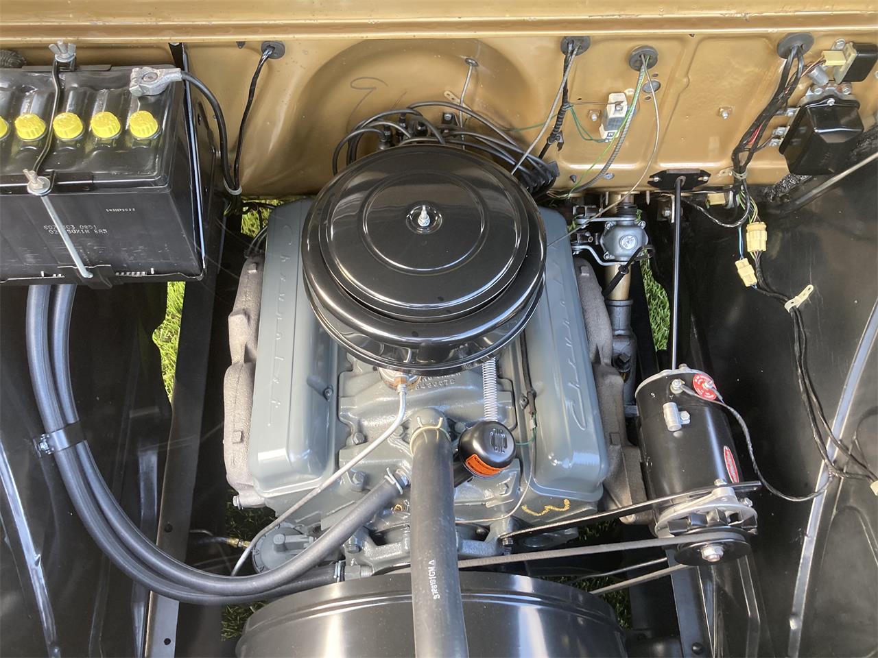 Chevrolet-Apache-1958-Ann.-GoldSand-Beige-Sand-Beige-48
