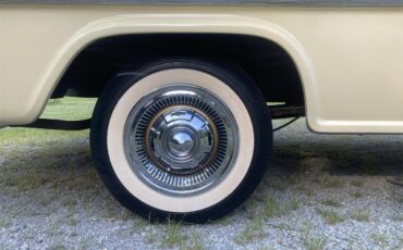 Chevrolet-Apache-1958-Ann.-GoldSand-Beige-Sand-Beige-57