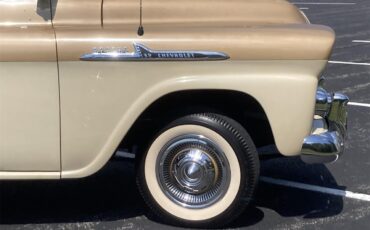 Chevrolet-Apache-1958-Ann.-GoldSand-Beige-Sand-Beige-89