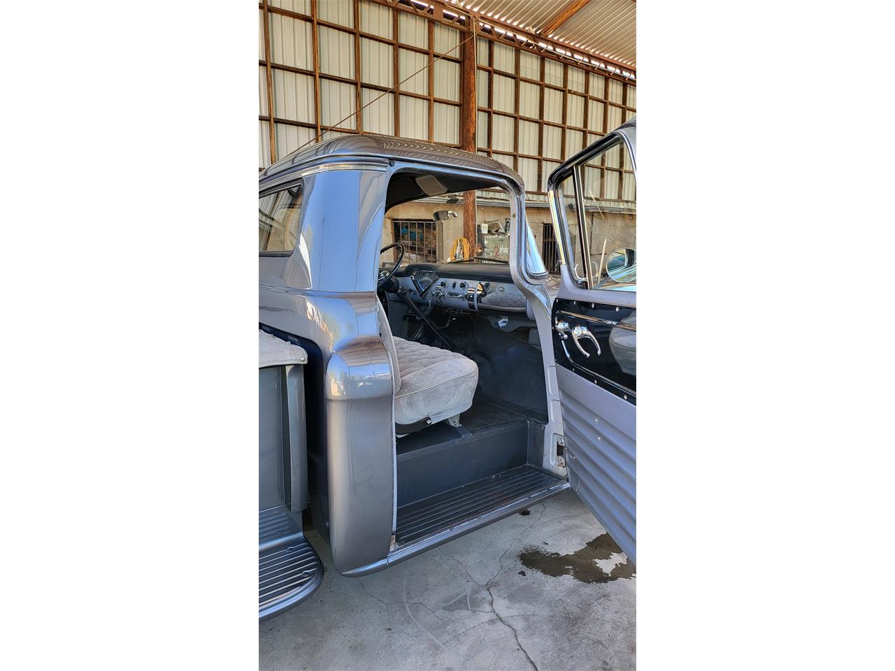 Chevrolet-Apache-1958-Grey-Light-grey-13