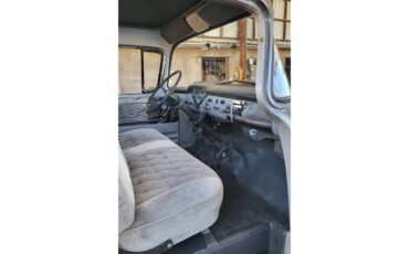 Chevrolet-Apache-1958-Grey-Light-grey-8