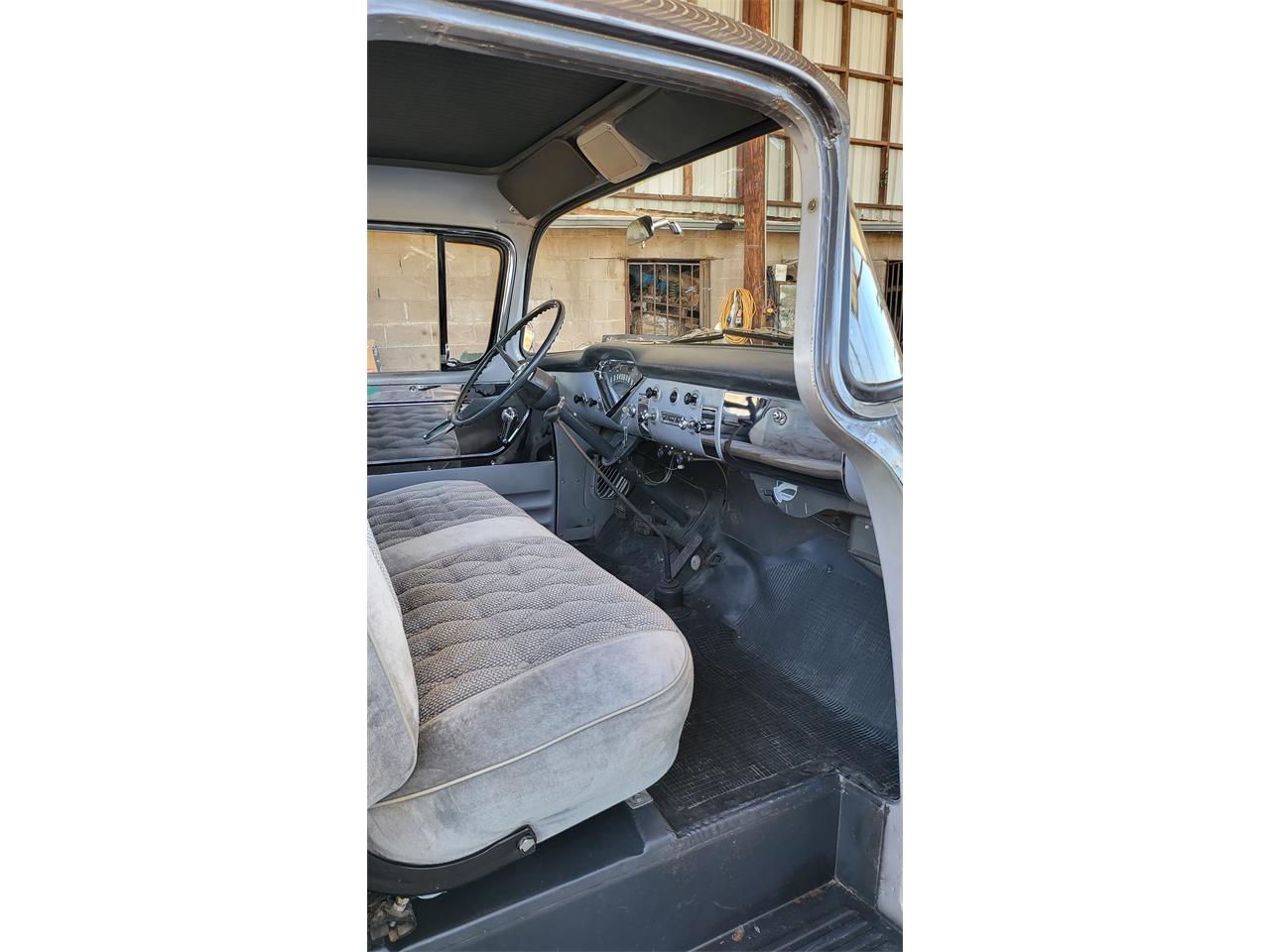 Chevrolet-Apache-1958-Grey-Light-grey-8