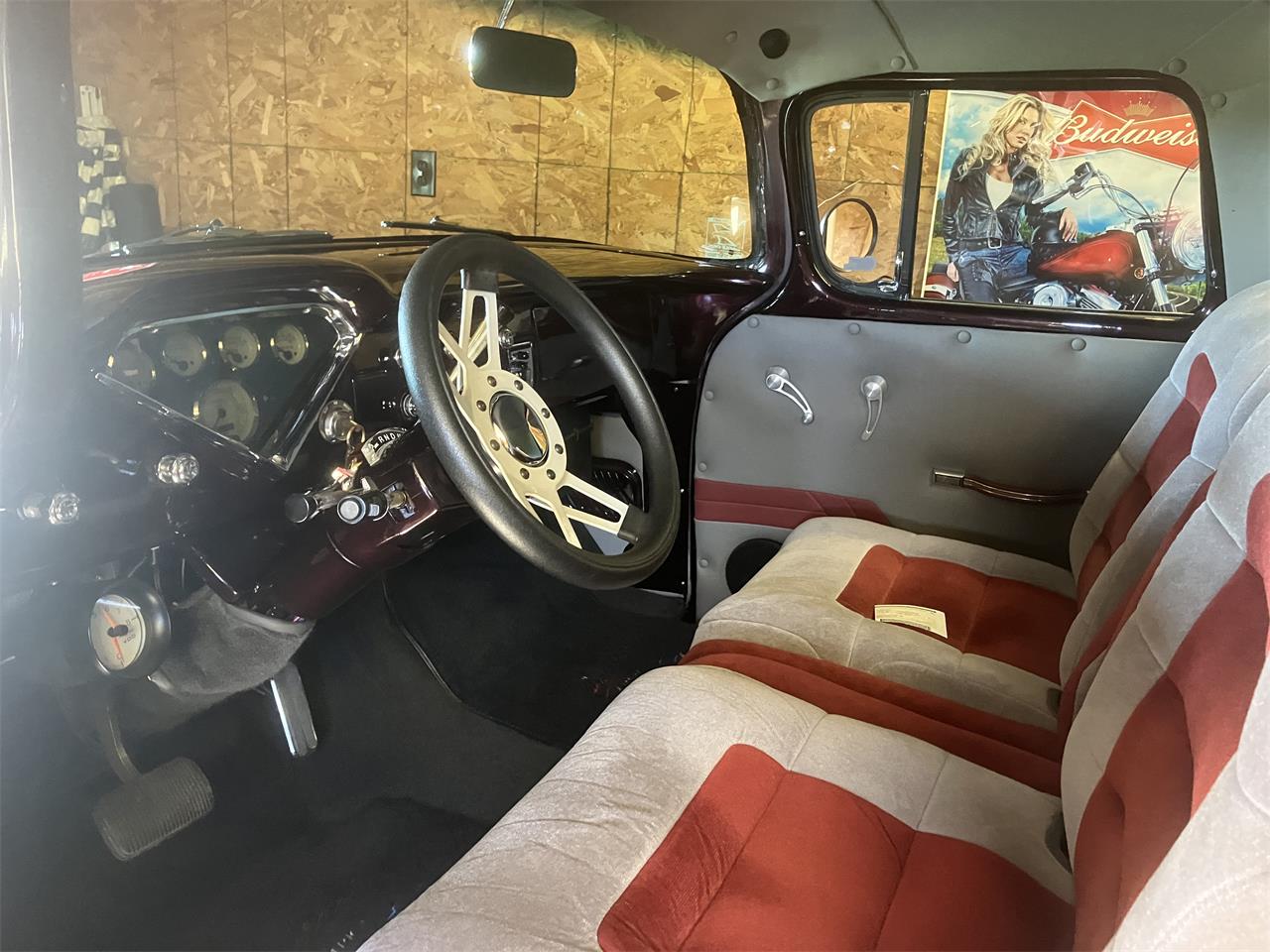 Chevrolet-Apache-1959-Black-Cherry-RedGray-6