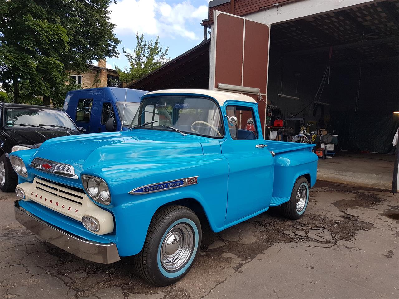 Chevrolet-Apache-1959-Blue-Blue-black-4