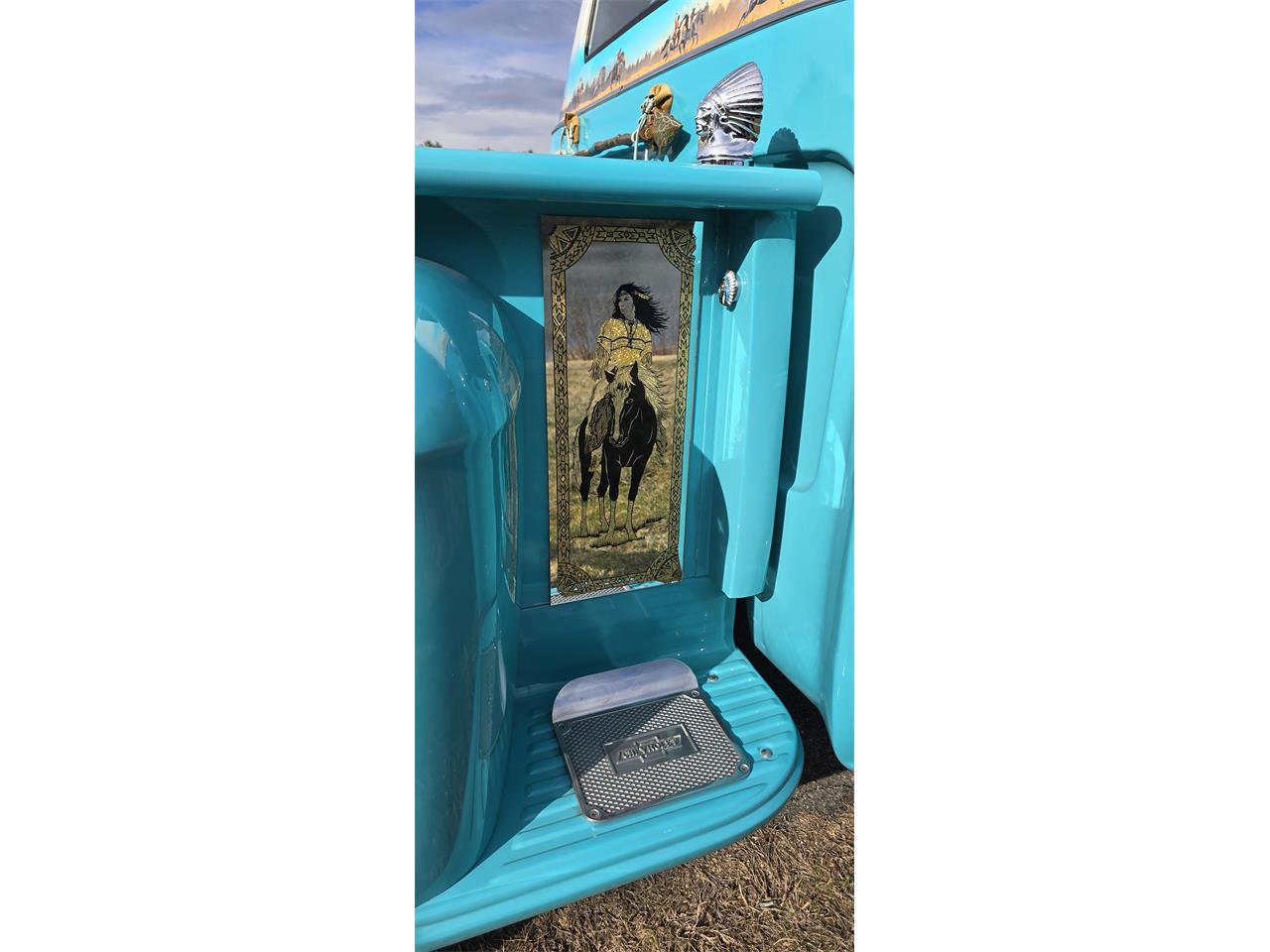 Chevrolet-Apache-1959-Indian-Tourquoise-Tourquoise-and-White-16