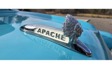 Chevrolet-Apache-1959-Indian-Tourquoise-Tourquoise-and-White-19