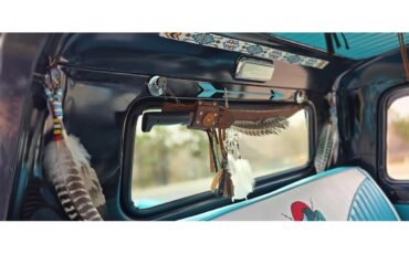 Chevrolet-Apache-1959-Indian-Tourquoise-Tourquoise-and-White-49