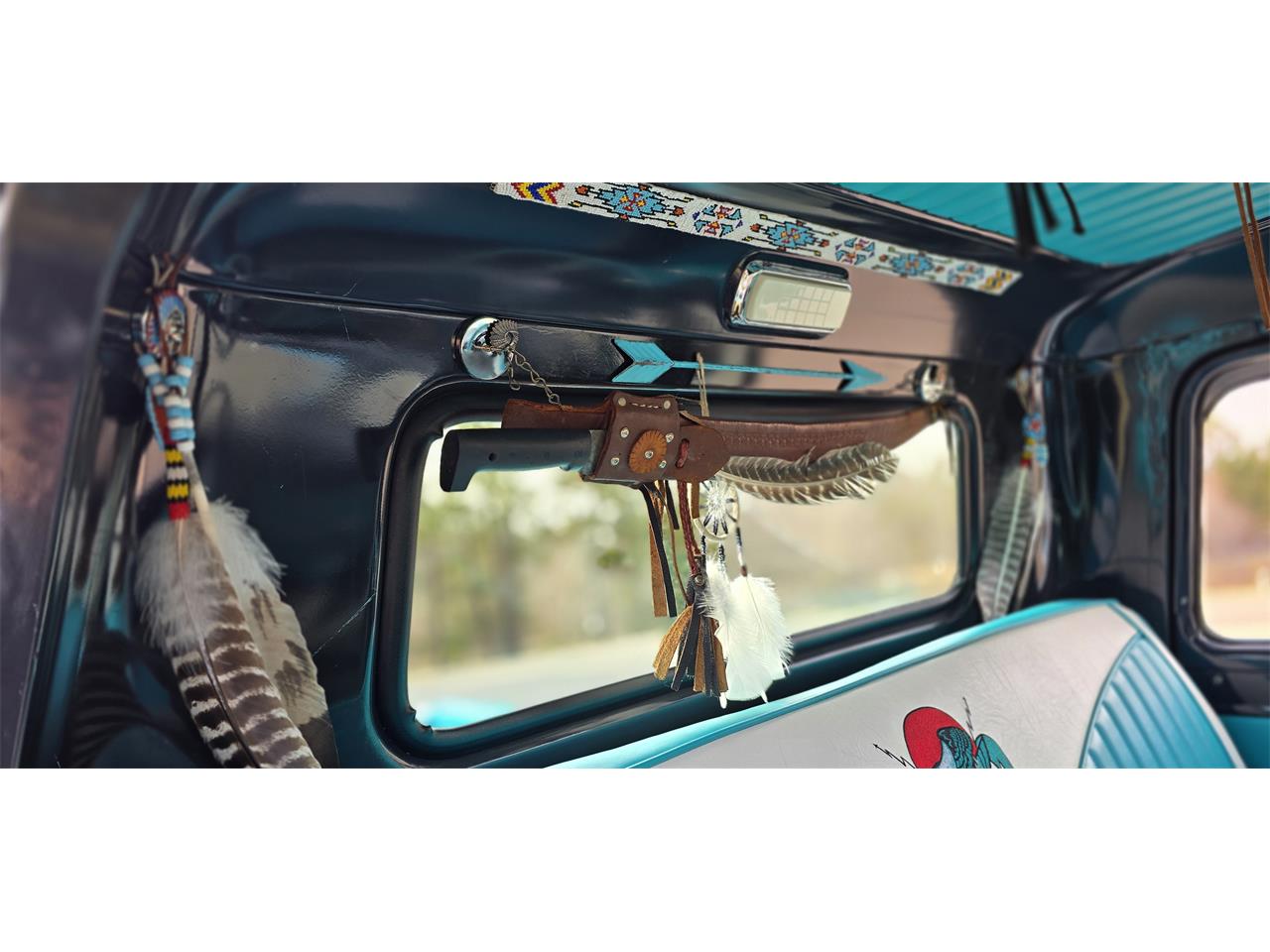 Chevrolet-Apache-1959-Indian-Tourquoise-Tourquoise-and-White-49