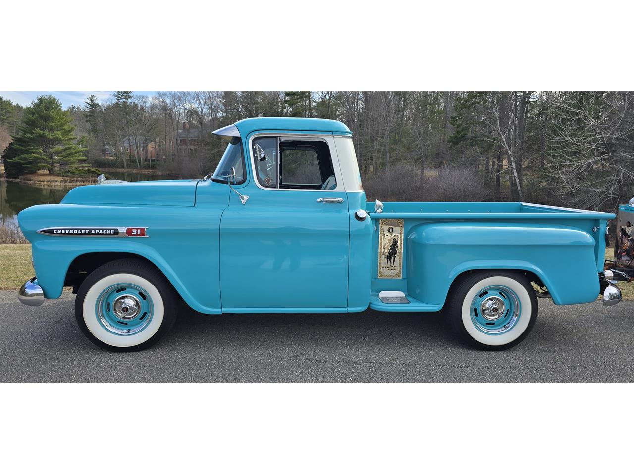 Chevrolet-Apache-1959-Indian-Tourquoise-Tourquoise-and-White-7