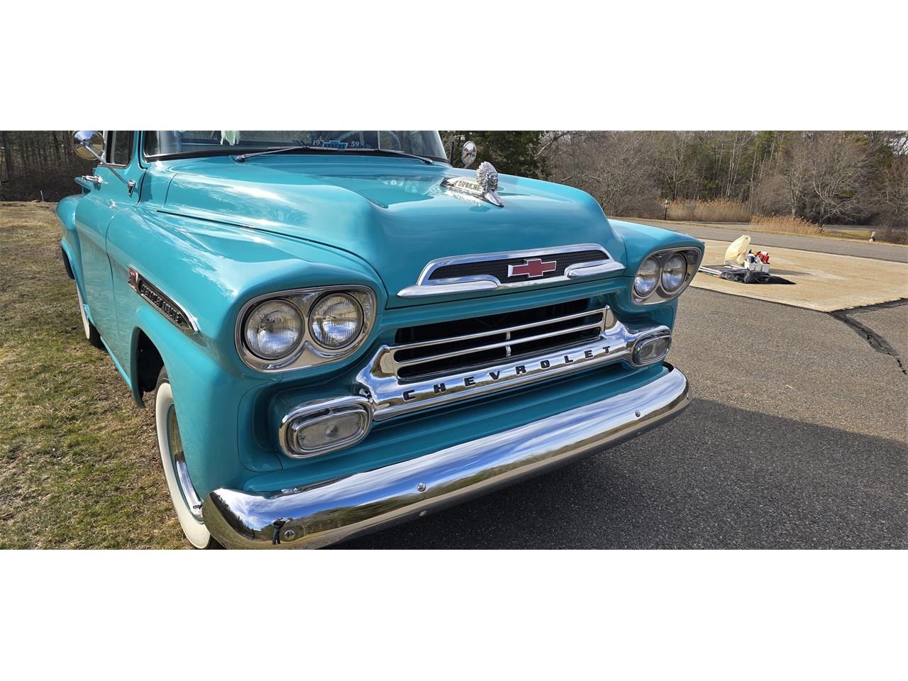 Chevrolet-Apache-1959-Indian-Tourquoise-Tourquoise-and-White-75