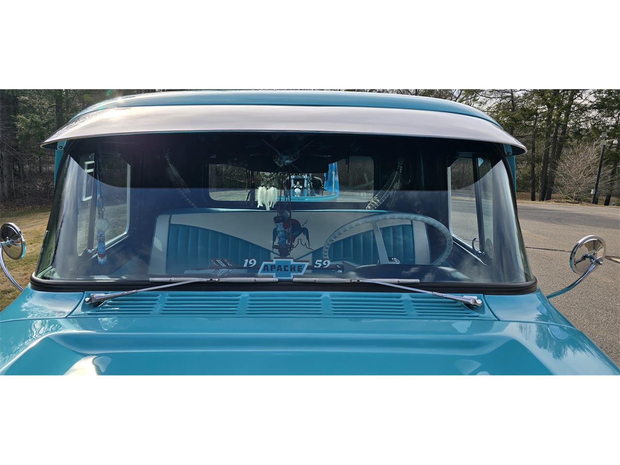 Chevrolet-Apache-1959-Indian-Tourquoise-Tourquoise-and-White-8