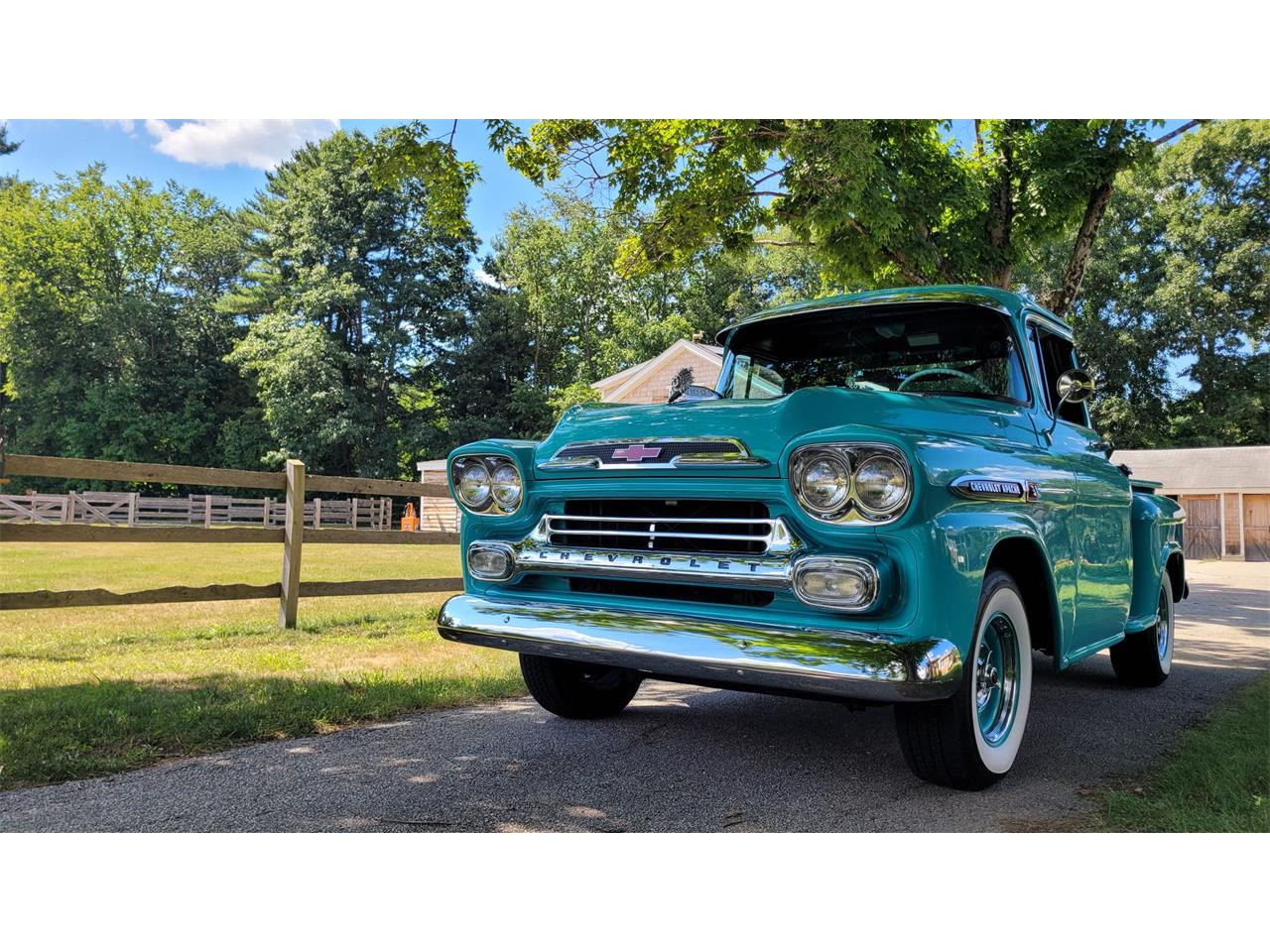 Chevrolet-Apache-1959-Indian-Tourquoise-Tourquoise-and-White-80