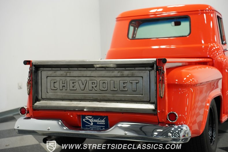 Chevrolet-Apache-1959-Orange-Black-25