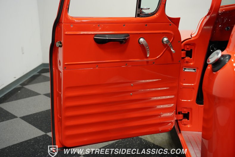 Chevrolet-Apache-1959-Orange-Black-30