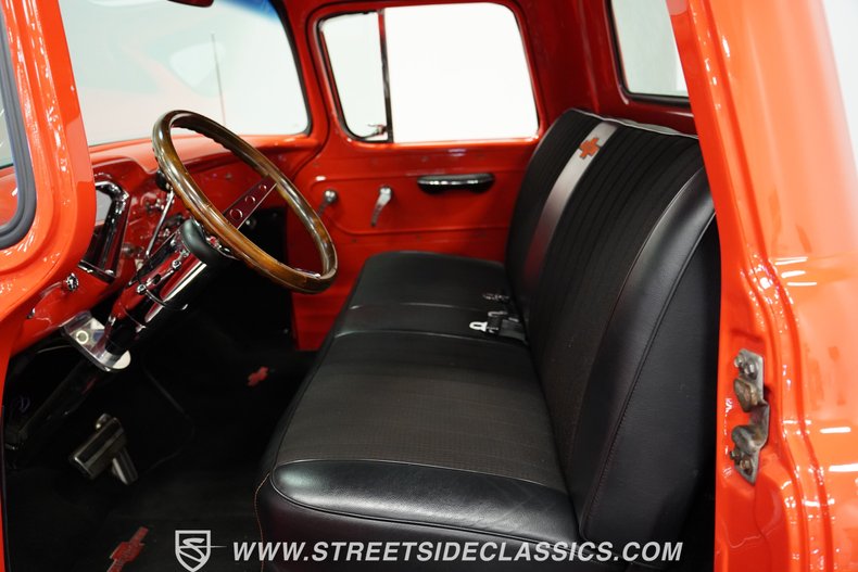 Chevrolet-Apache-1959-Orange-Black-31