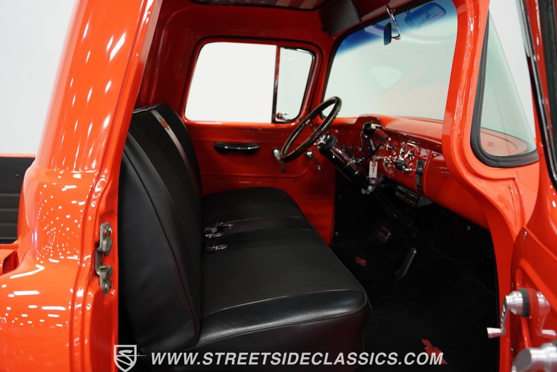 Chevrolet-Apache-1959-Orange-Black-43