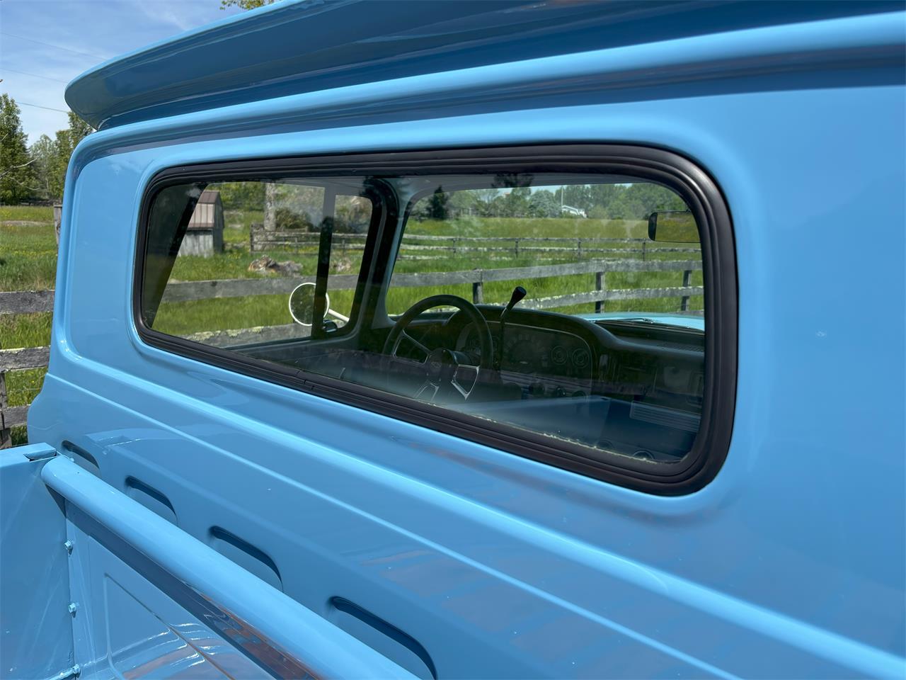Chevrolet-Apache-1960-Blue-Silver-30