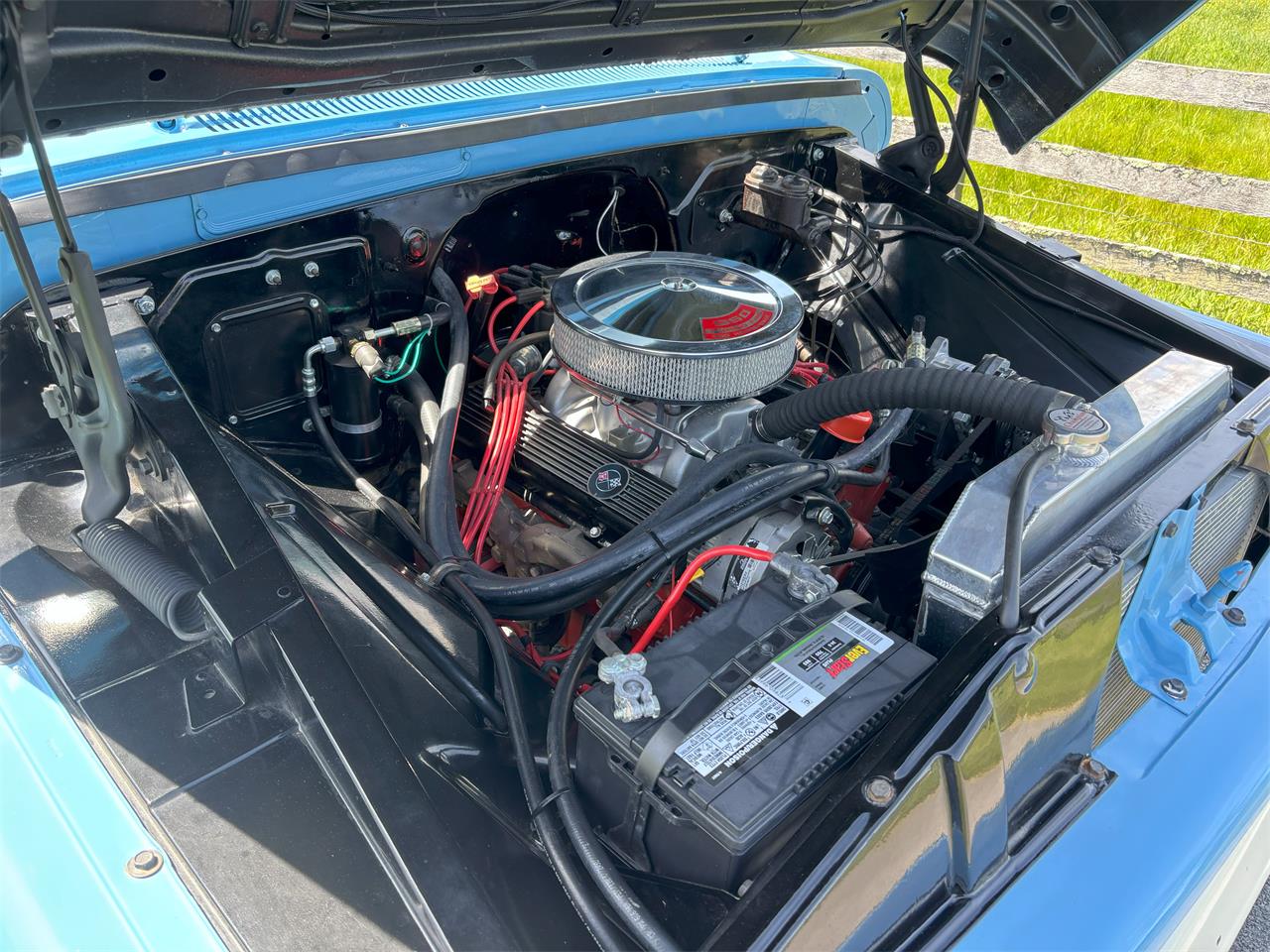 Chevrolet-Apache-1960-Blue-Silver-37