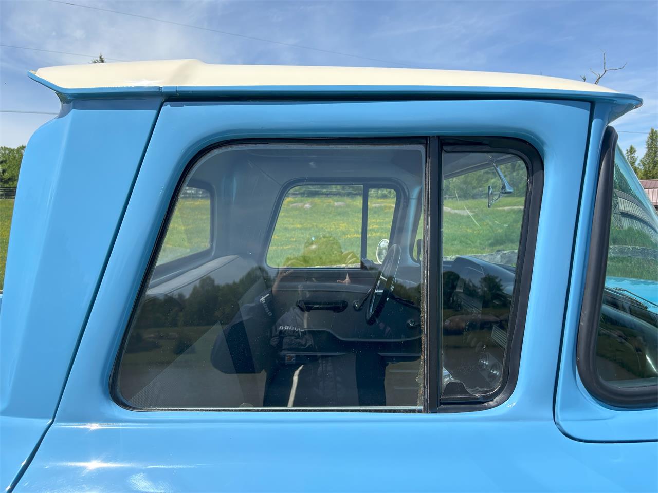 Chevrolet-Apache-1960-Blue-Silver-40