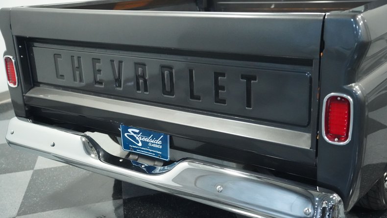 Chevrolet-Apache-1961-Smoke-Gray-Metallic-Black-21