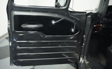 Chevrolet-Apache-1961-Smoke-Gray-Metallic-Black-30