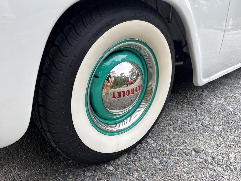 Chevrolet-Apache-Truck-tube-chassis-LS3-High-dollar-build-1959-20