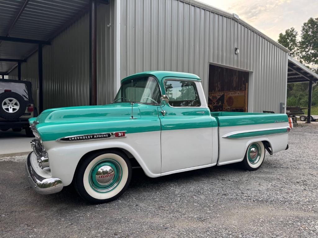 Chevrolet-Apache-Truck-tube-chassis-LS3-High-dollar-build-1959