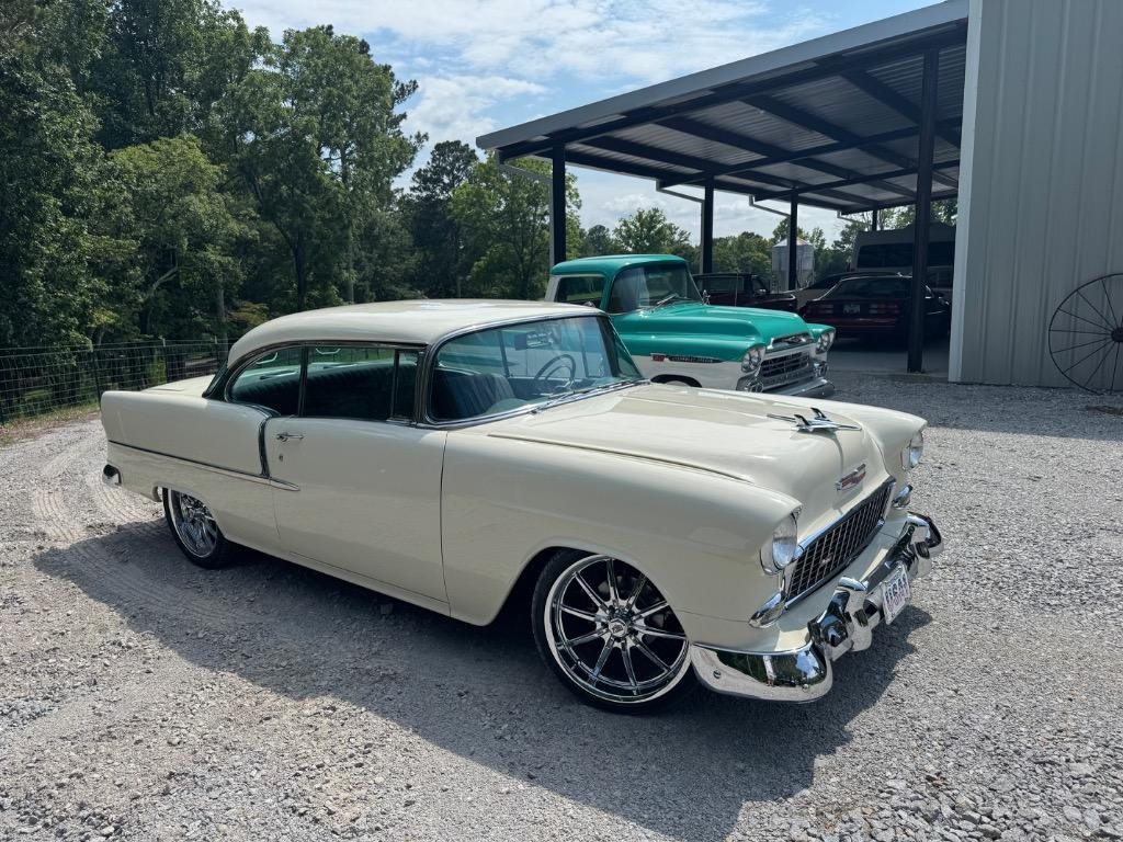 Chevrolet-Bel-Air-210-Restomod-LS3-tremec-6-spd.-Big-brakes-1955-10