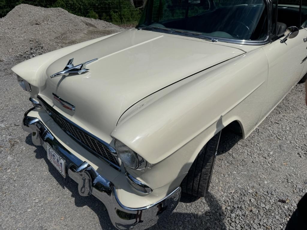 Chevrolet-Bel-Air-210-Restomod-LS3-tremec-6-spd.-Big-brakes-1955-12