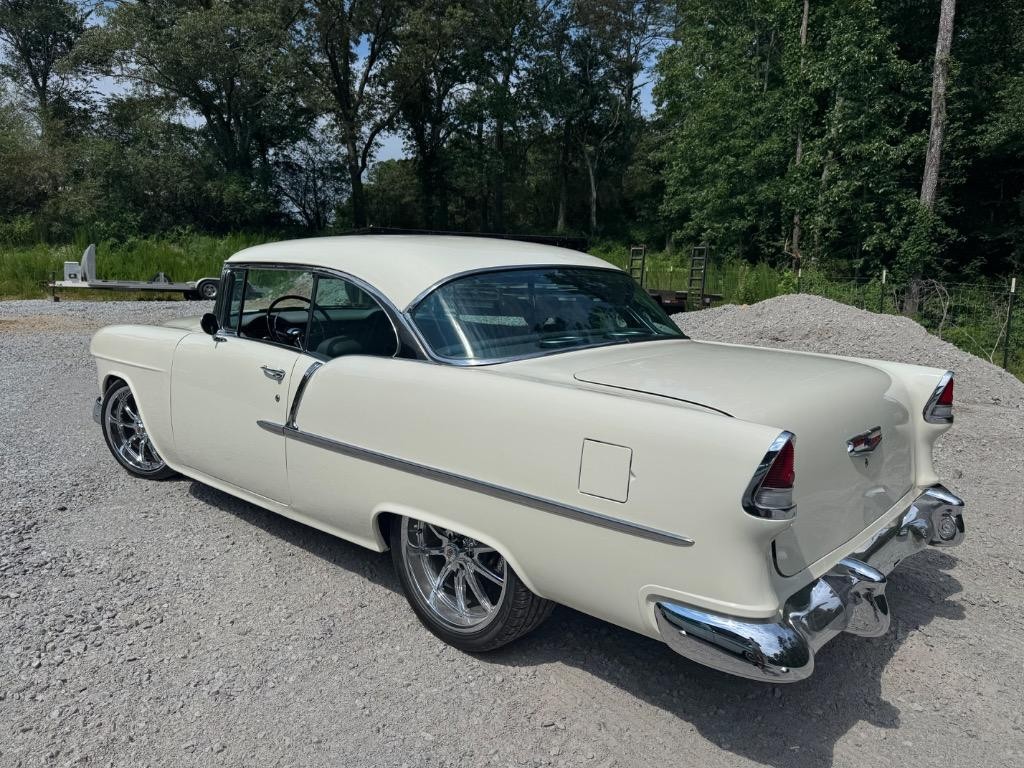 Chevrolet-Bel-Air-210-Restomod-LS3-tremec-6-spd.-Big-brakes-1955-2